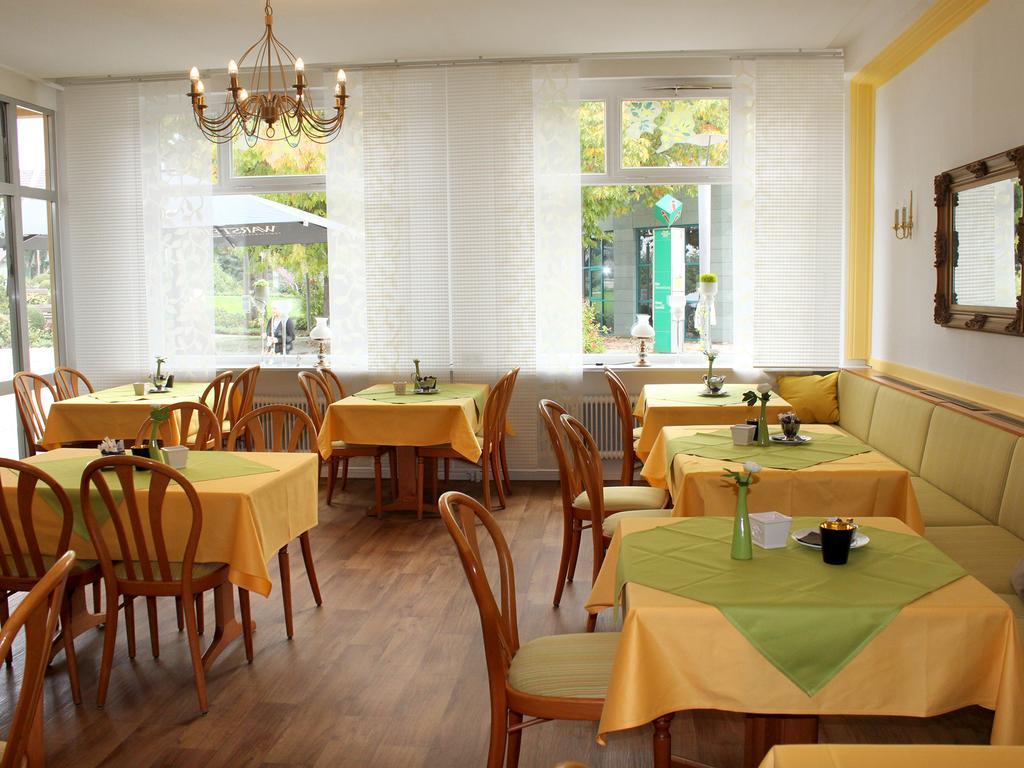 Parkhotel & Kurcafe Бад-Зассендорф Екстер'єр фото